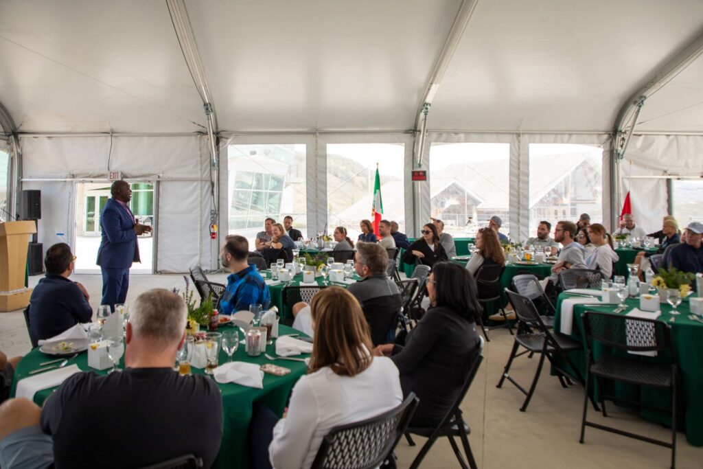 Devon Harris motivational keynote speaker on stage